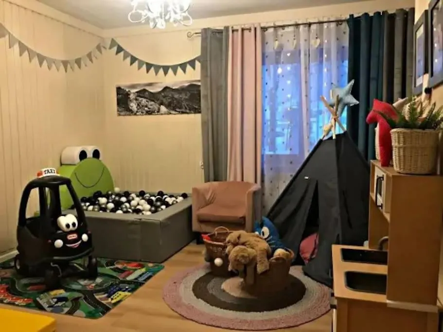 Noclegi Gabi 자코파네